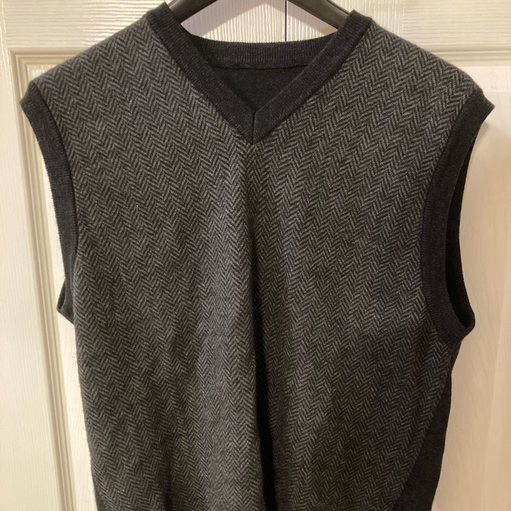 Black Medium Unbranded Sweater Vest